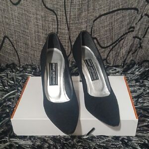 Stuart Weitzman Black Pointed-Toe Suede Pumps